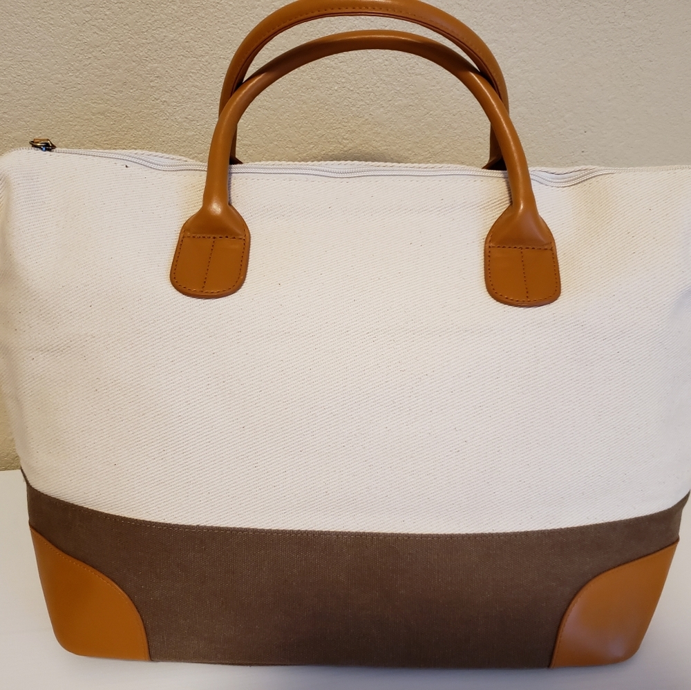 Brouk & Co. weekender travel bag.